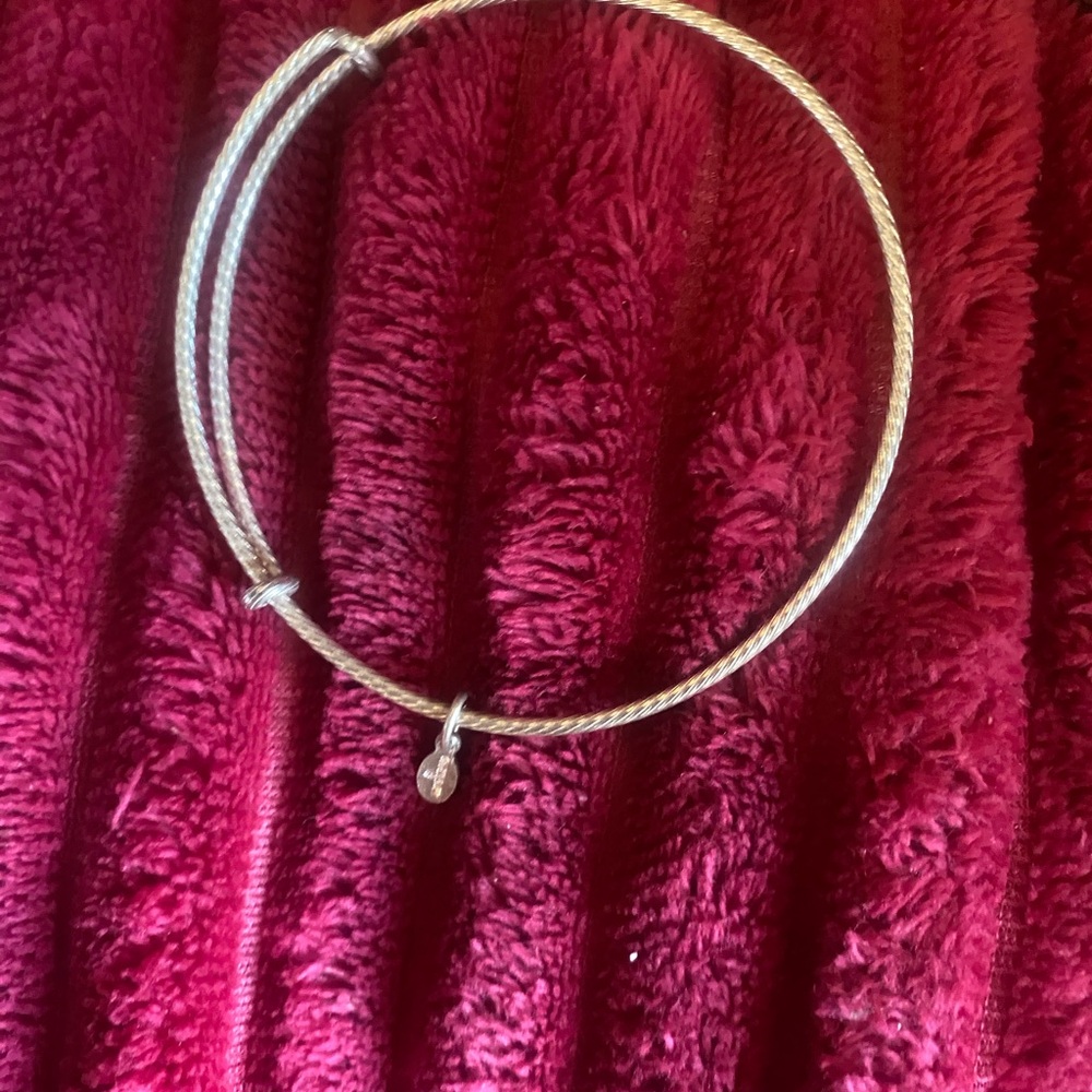 Alex and Annie vintage Elegant Silver Bangle vintage Bracelet